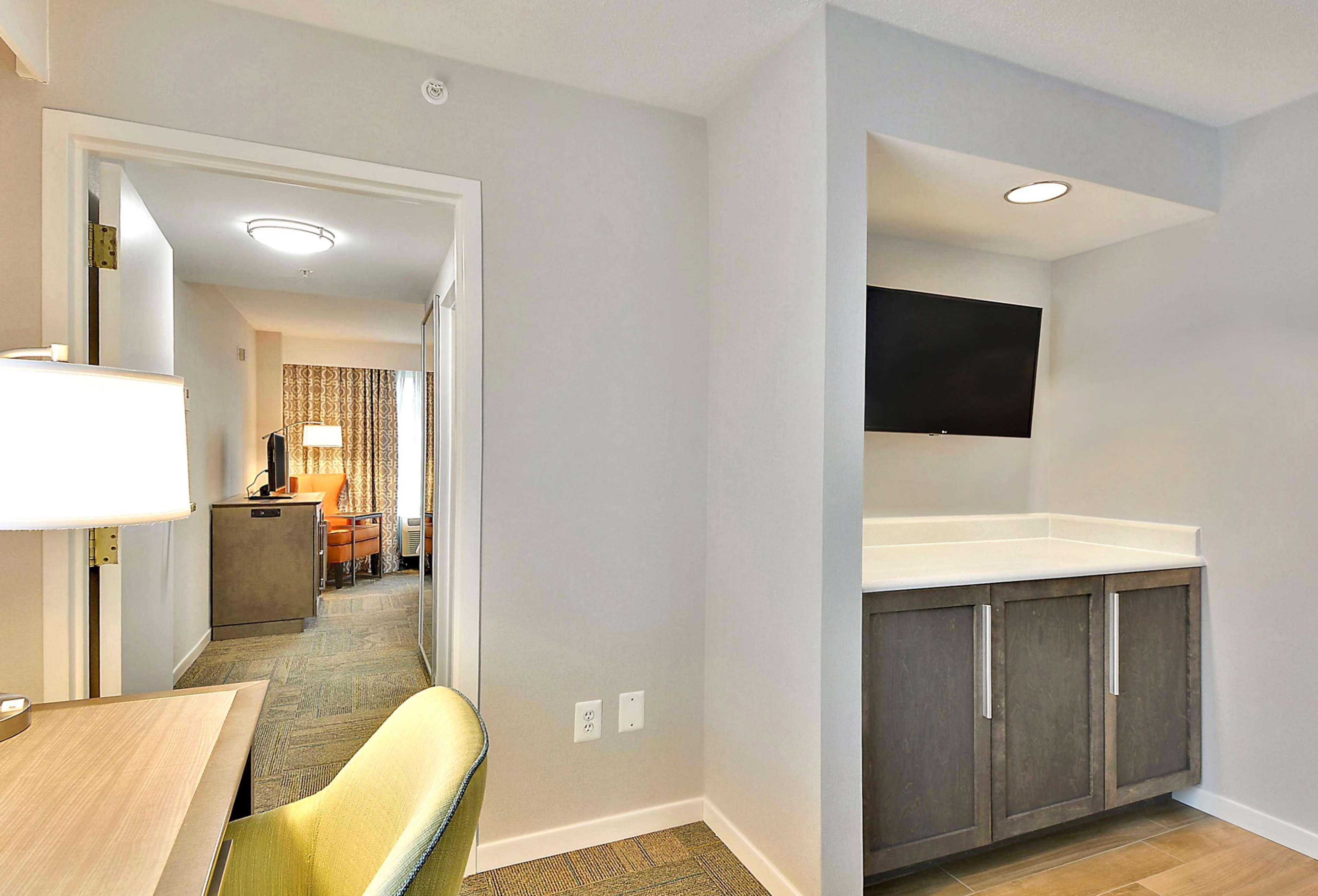 Hampton Inn Alexandria/Old Town Dış mekan fotoğraf