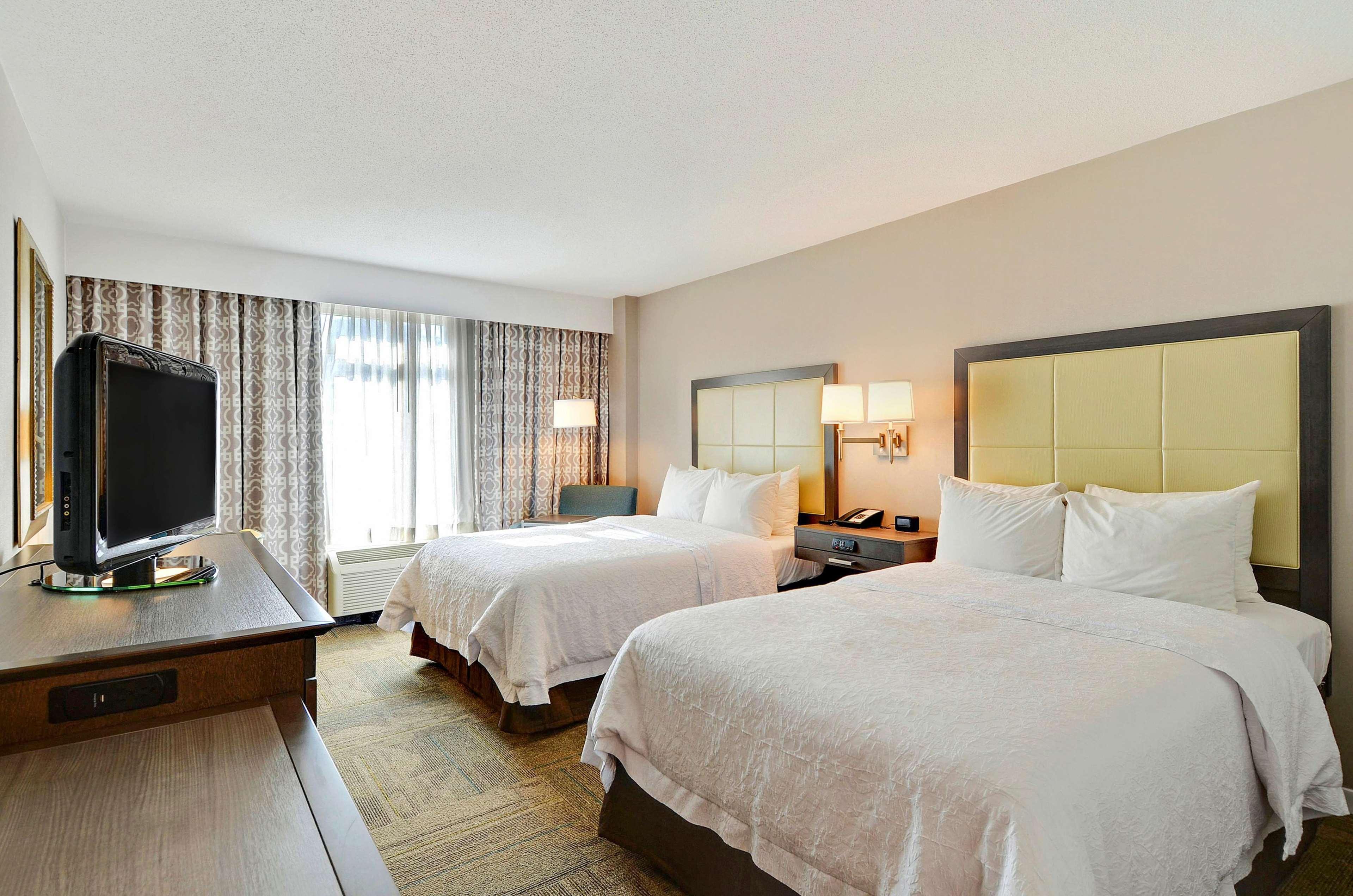Hampton Inn Alexandria/Old Town Dış mekan fotoğraf