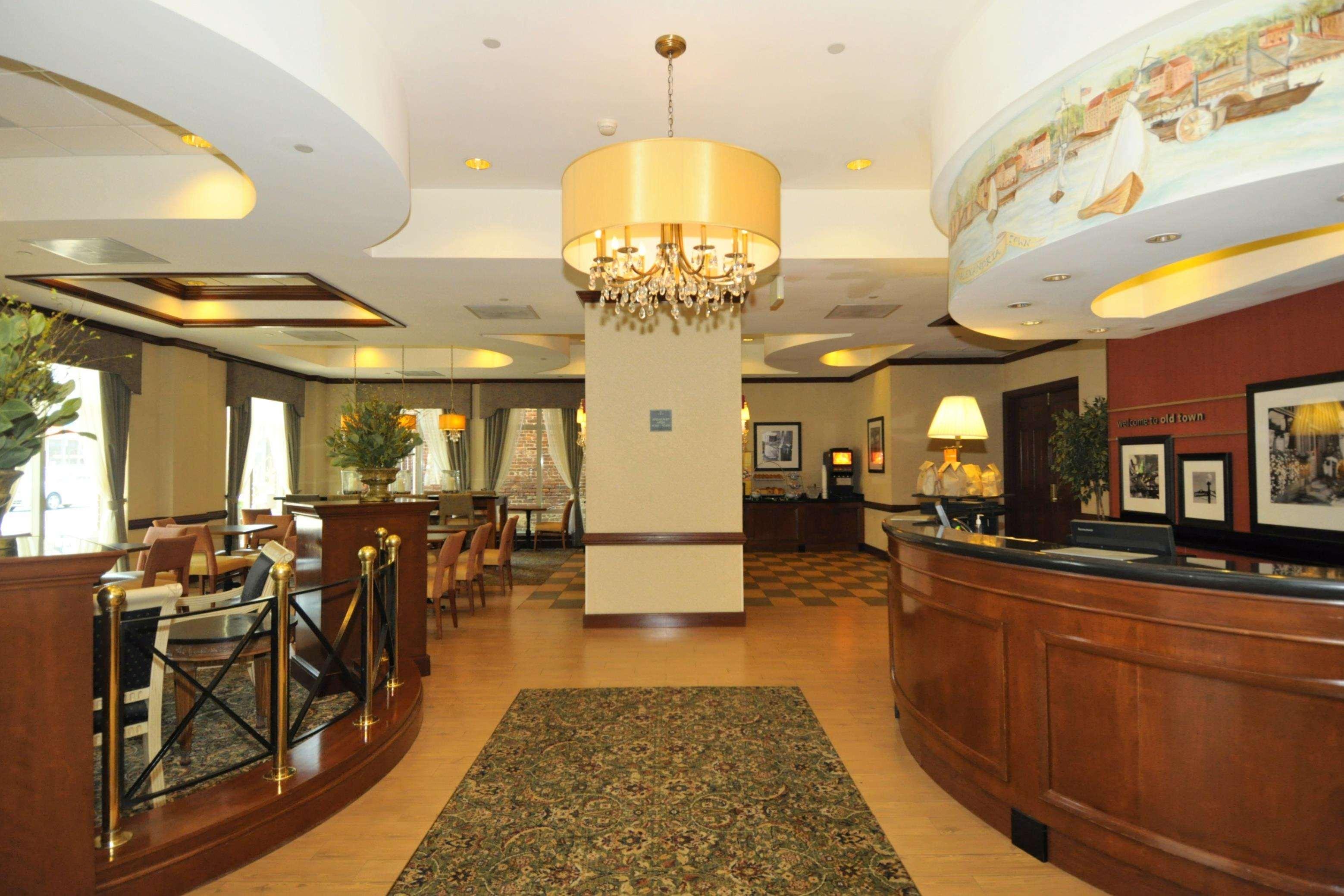 Hampton Inn Alexandria/Old Town Dış mekan fotoğraf