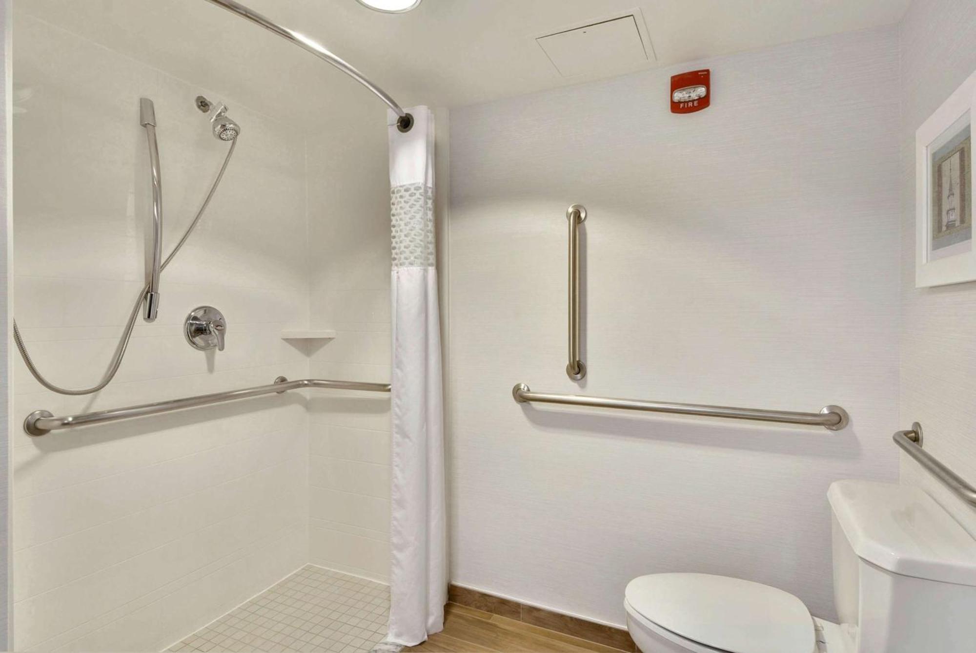 Hampton Inn Alexandria/Old Town Dış mekan fotoğraf