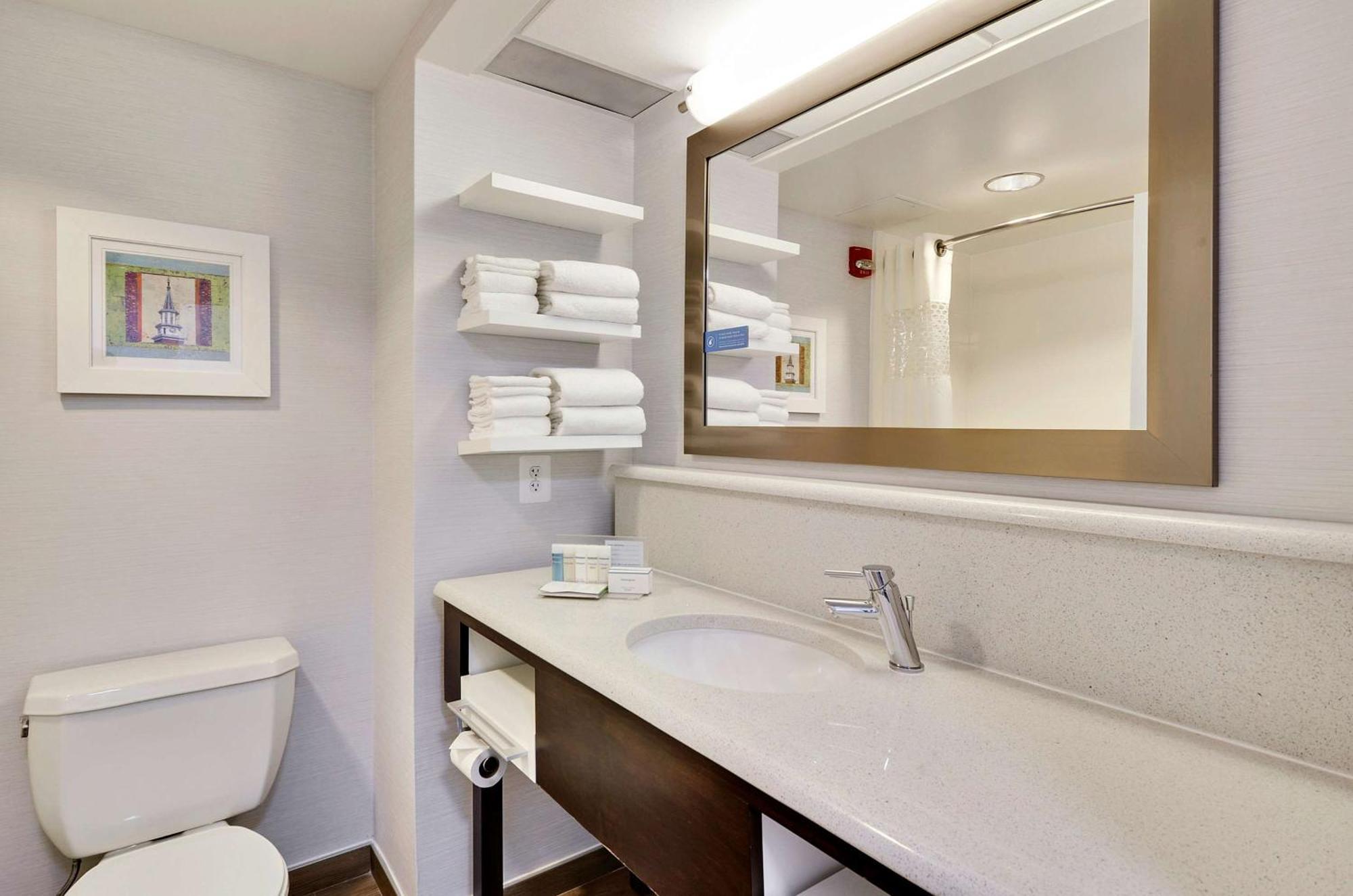 Hampton Inn Alexandria/Old Town Dış mekan fotoğraf