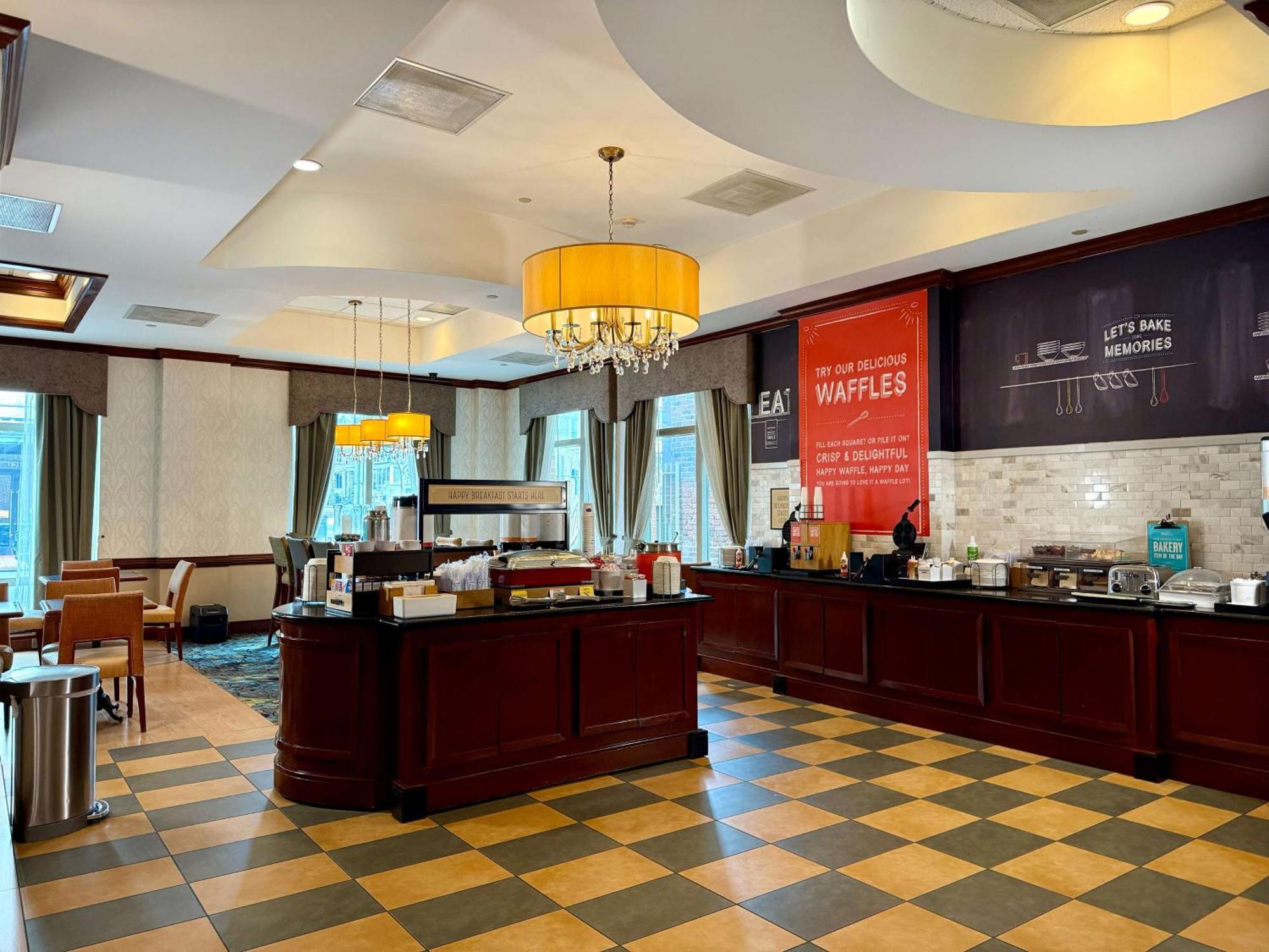 Hampton Inn Alexandria/Old Town Dış mekan fotoğraf